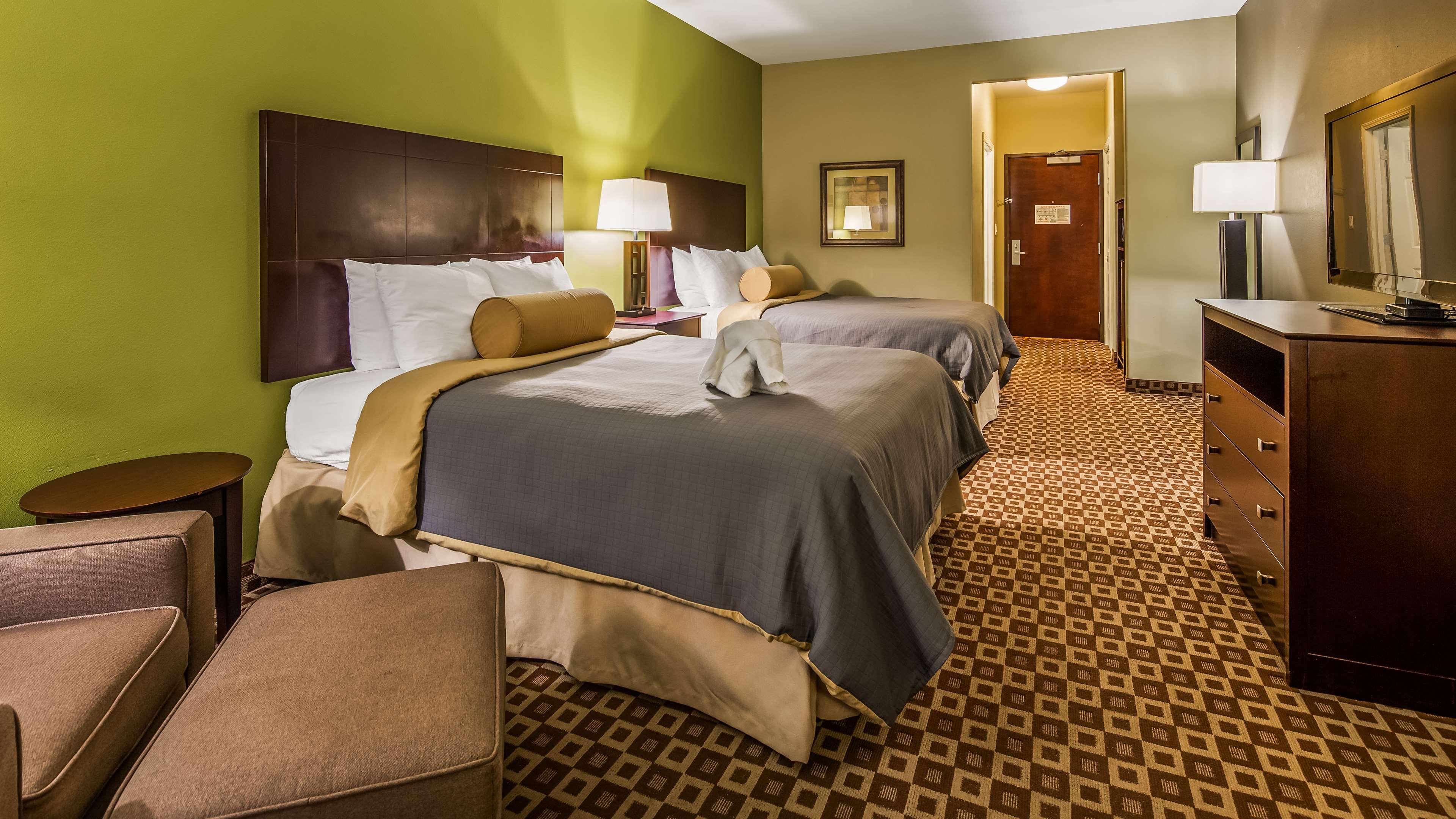 Best Western Plus Chalmette Hotel Exterior photo