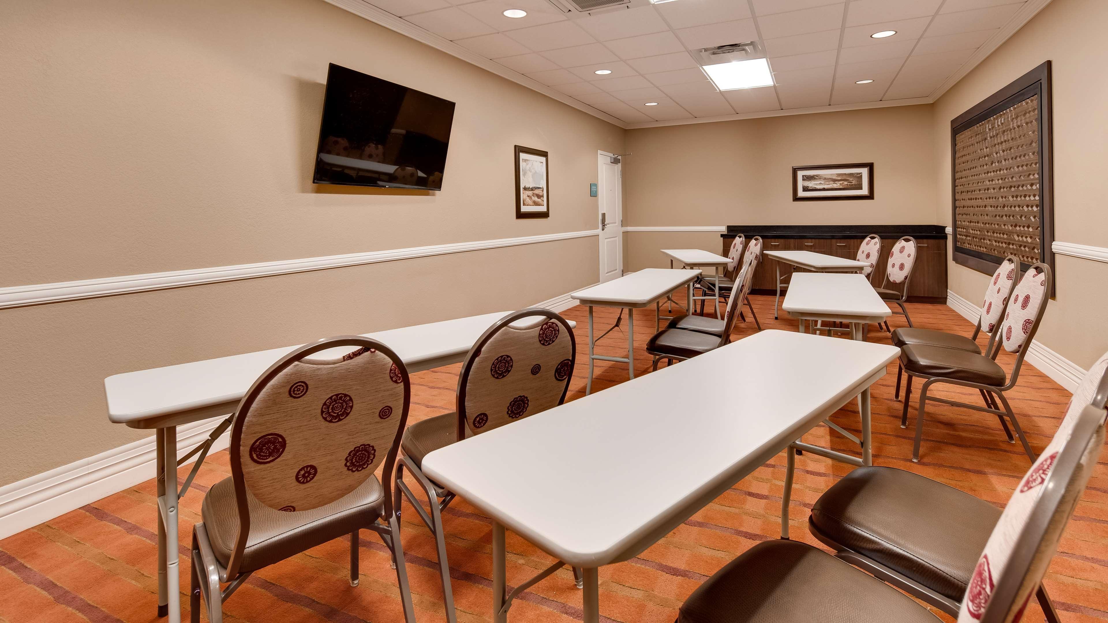 Best Western Plus Chalmette Hotel Exterior photo