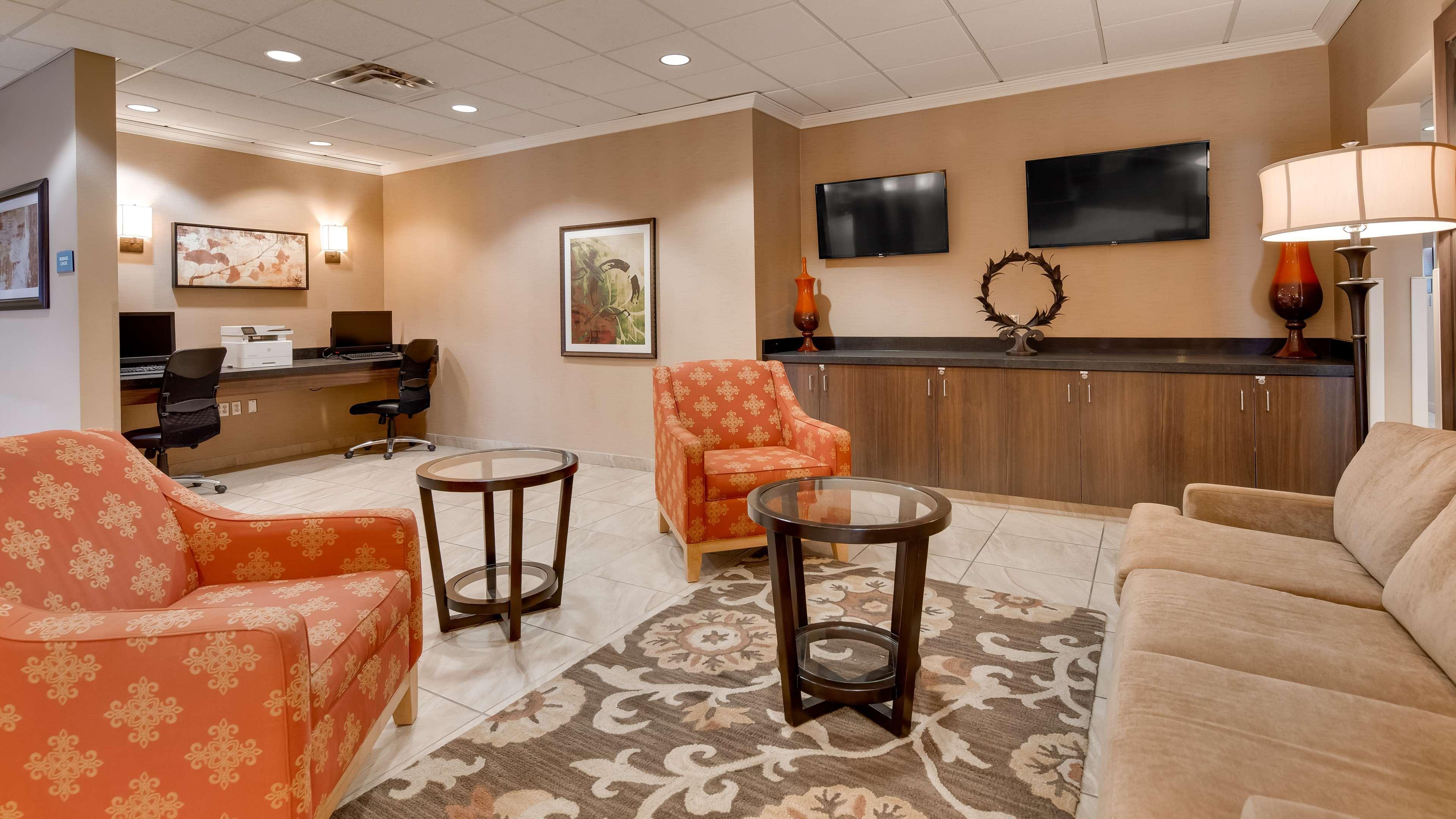 Best Western Plus Chalmette Hotel Exterior photo