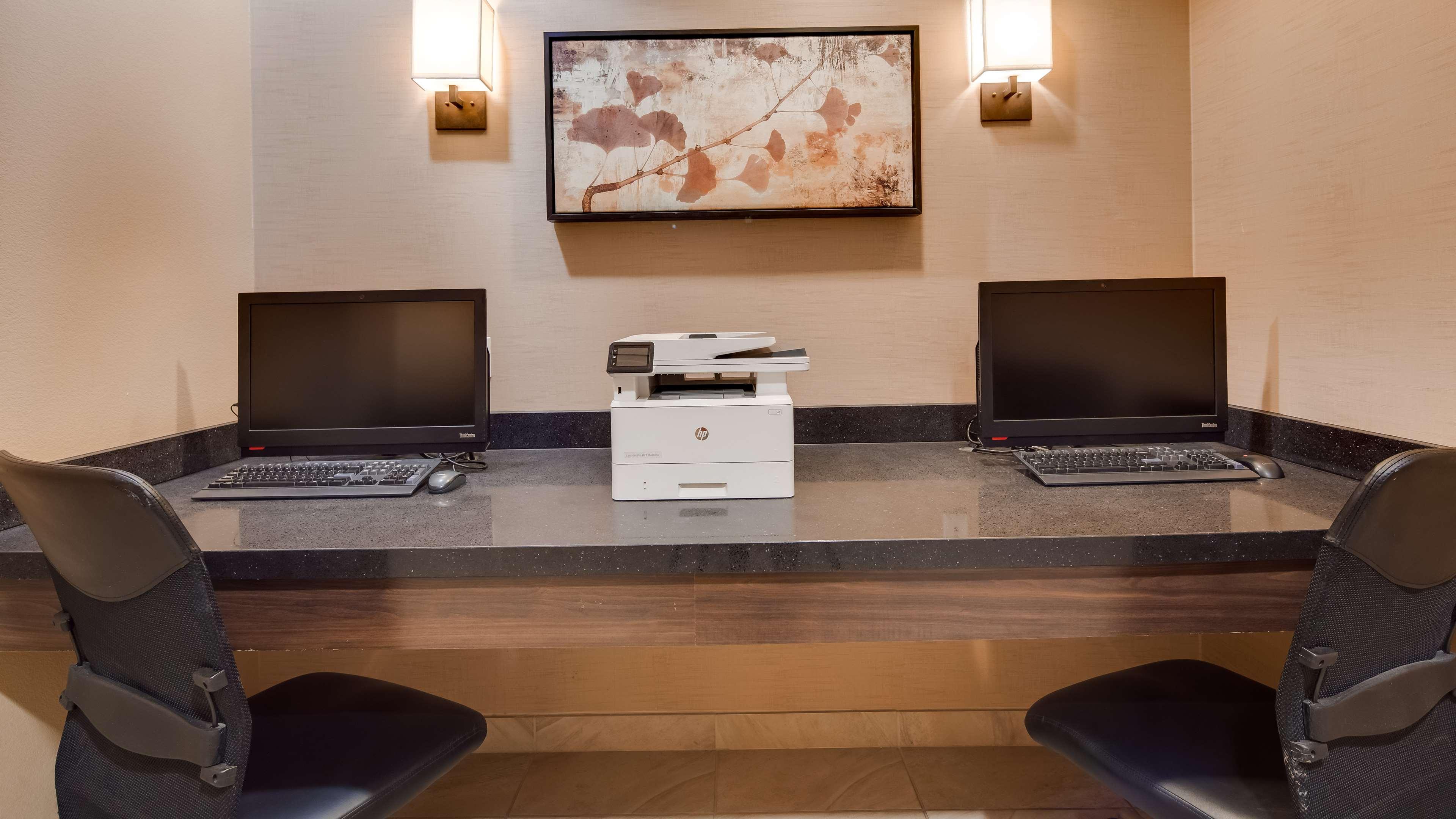 Best Western Plus Chalmette Hotel Exterior photo