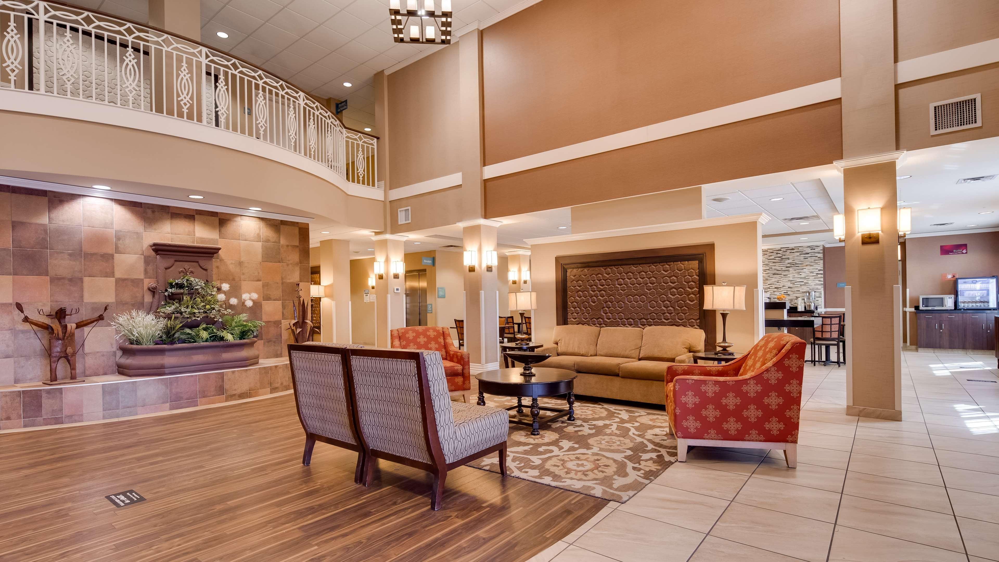 Best Western Plus Chalmette Hotel Exterior photo