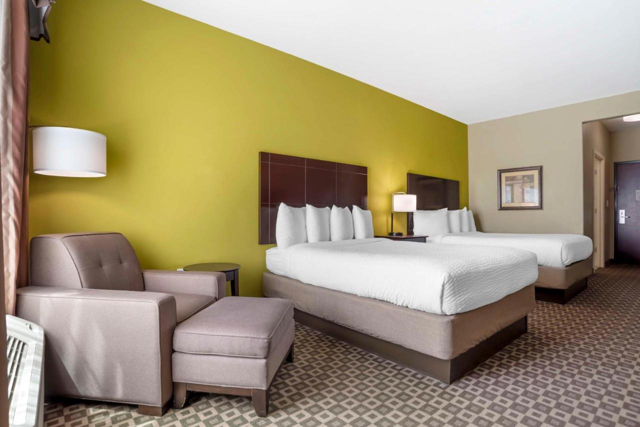 Best Western Plus Chalmette Hotel Exterior photo