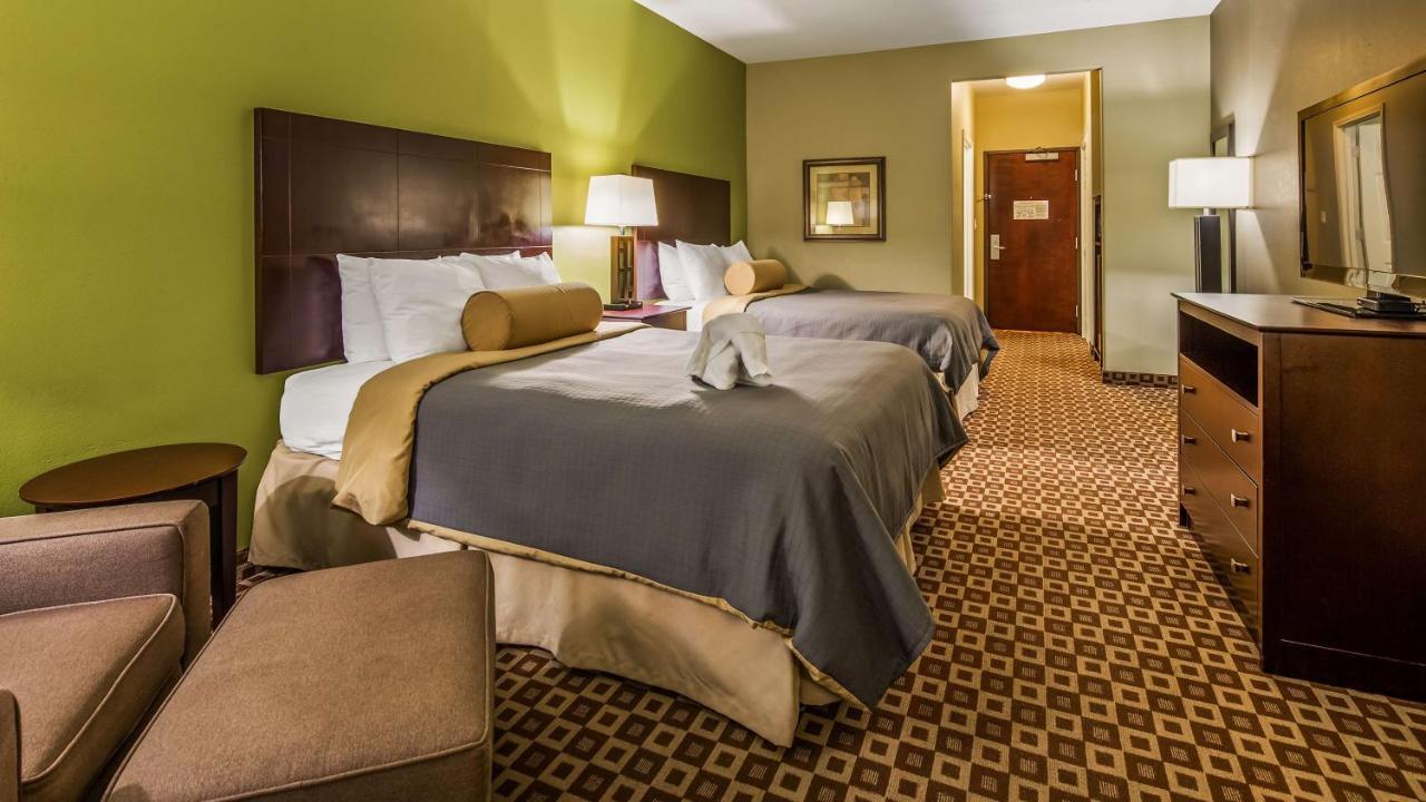 Best Western Plus Chalmette Hotel Exterior photo